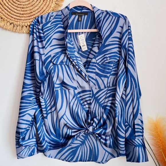 White House Black Market New Blue Satin Long Sleeve Collar Pocket Shirt Medium - Picture 13 of 13